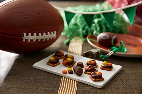 REESE PIECES Chocolate Candy filled with Peanuts, 200 Gram