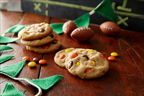 REESE PIECES Chocolate Candy filled with Peanuts, 200 Gram