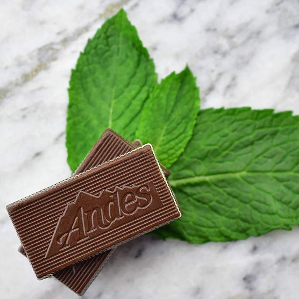 Andes Creme De Menthe Thin Mints - 2.5 Pounds of Bulk After Dinner Mints - Rectangular Chocolate Sandwich Mint Candies - 40 Oz Tub, 240 Count