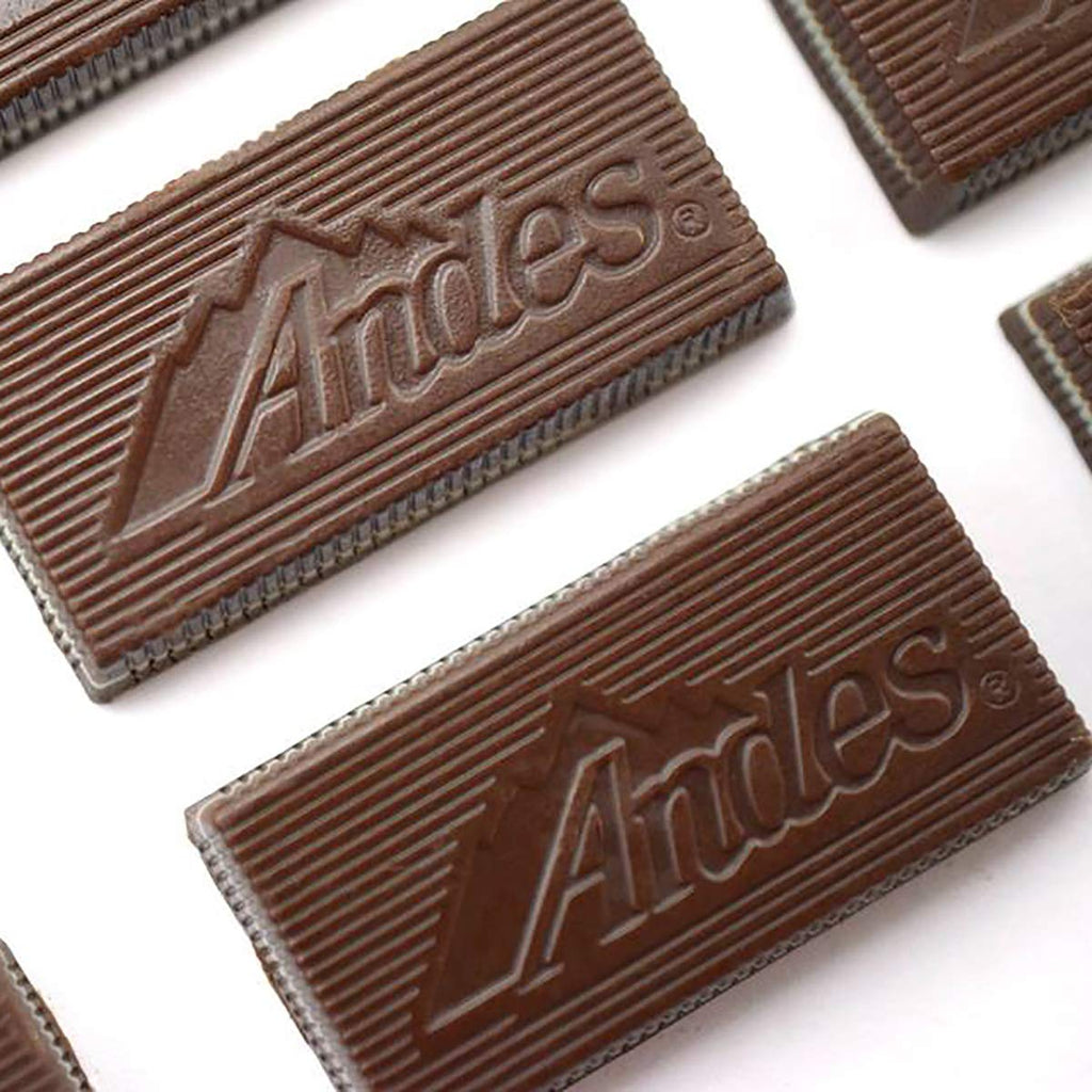 Andes Creme De Menthe Thin Mints - 2.5 Pounds of Bulk After Dinner Mints - Rectangular Chocolate Sandwich Mint Candies - 40 Oz Tub, 240 Count