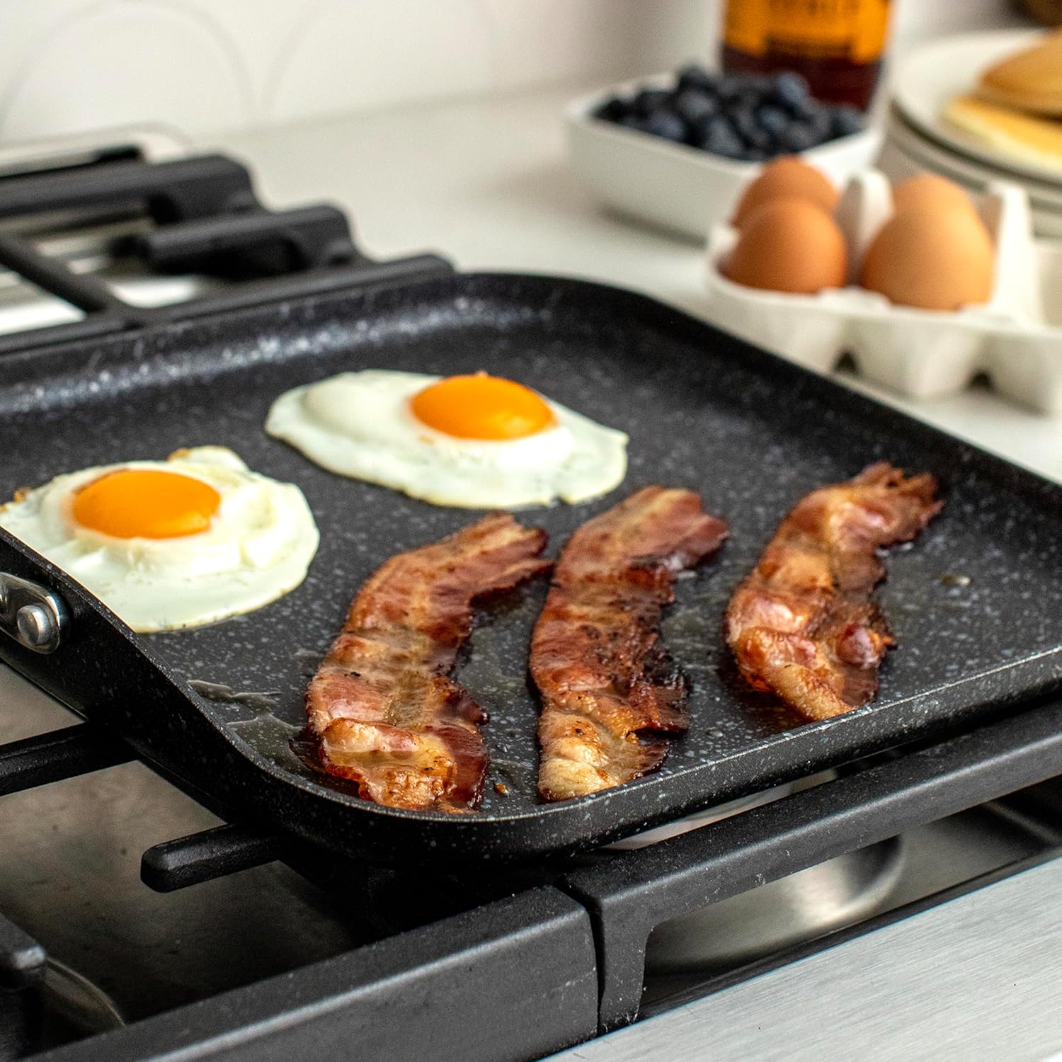 Nordic Ware Basalt Aluminum Square Griddle, 11-Inch, Ceramic Coating