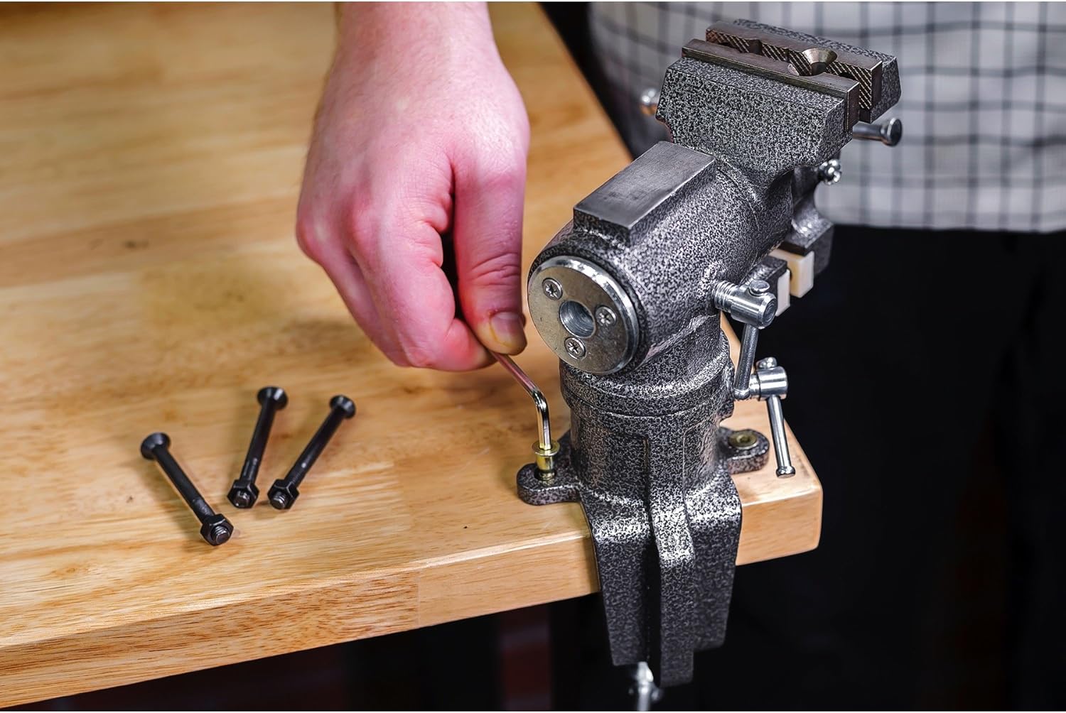 2-1/2 inch Mini Jaw Portable Clamp-on Table Bench Third Hand Vise Swivels and Rotates 360°, 1-1/2 inch and 2-1/2 inch Jaws, Soft Jaw Covers, Jewelry, Hobby, Crafts, Clamp or Bolt-on - 240006